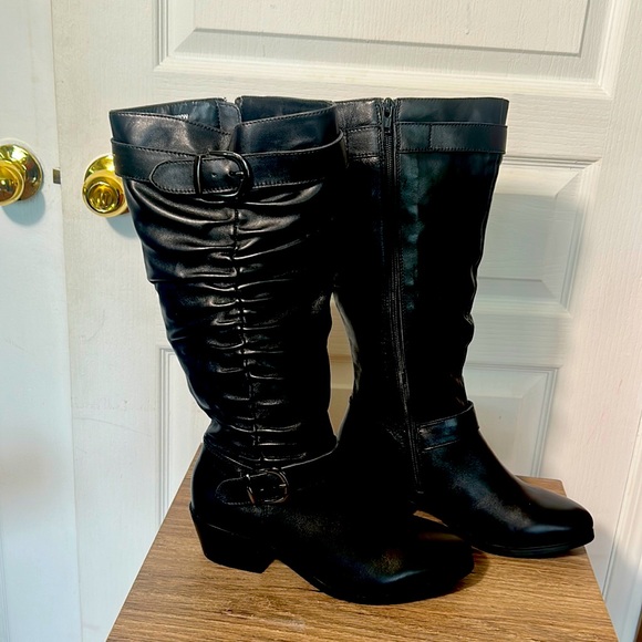 DAVID TATE WOMEN KNEE HIGHT BLACK LEATHER BOOTS IN SIZE 6WW - Picture 1 of 8